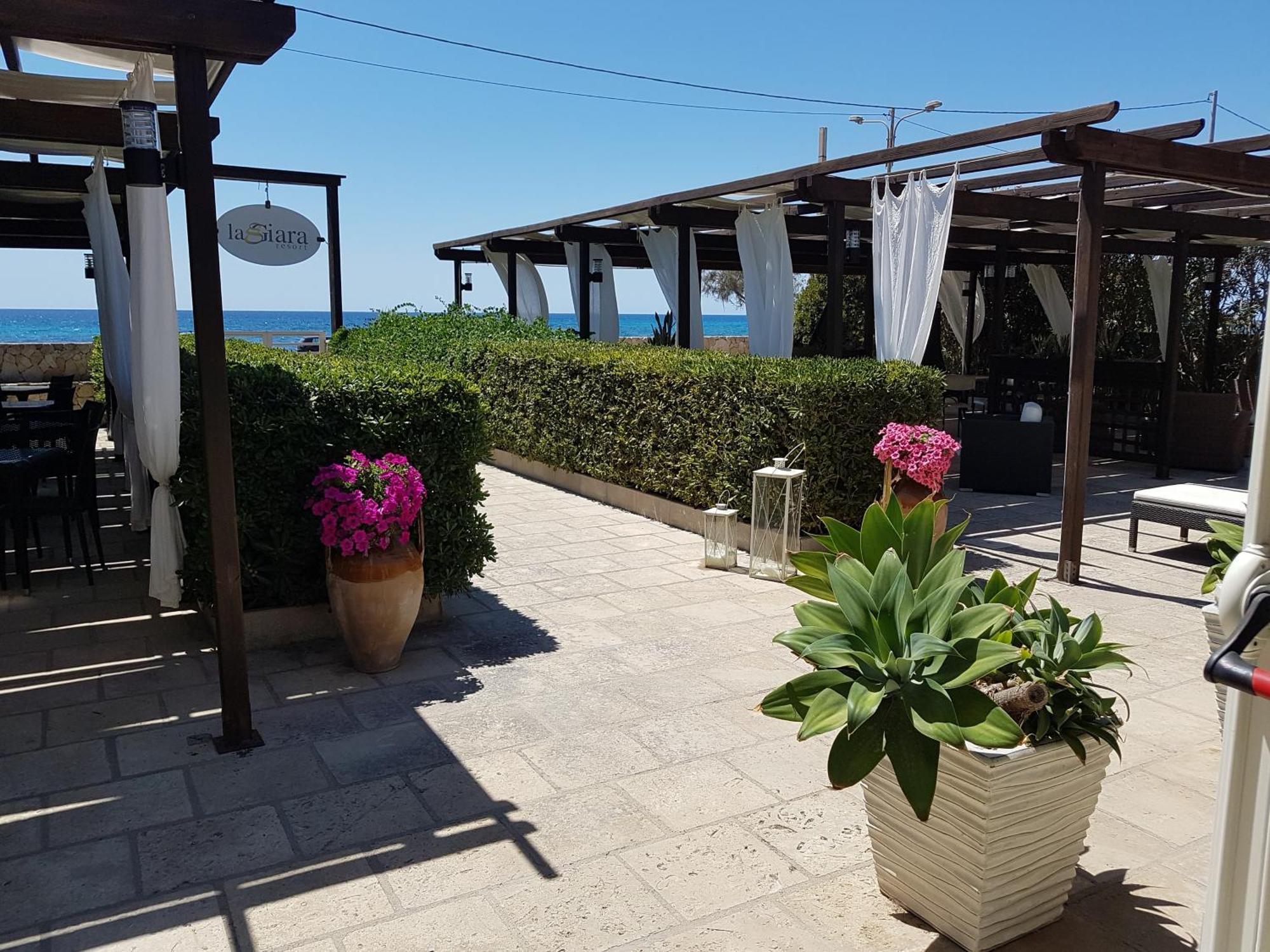 טורה סן ג'ובאני אוג'נטו La Giara Resort מראה חיצוני תמונה