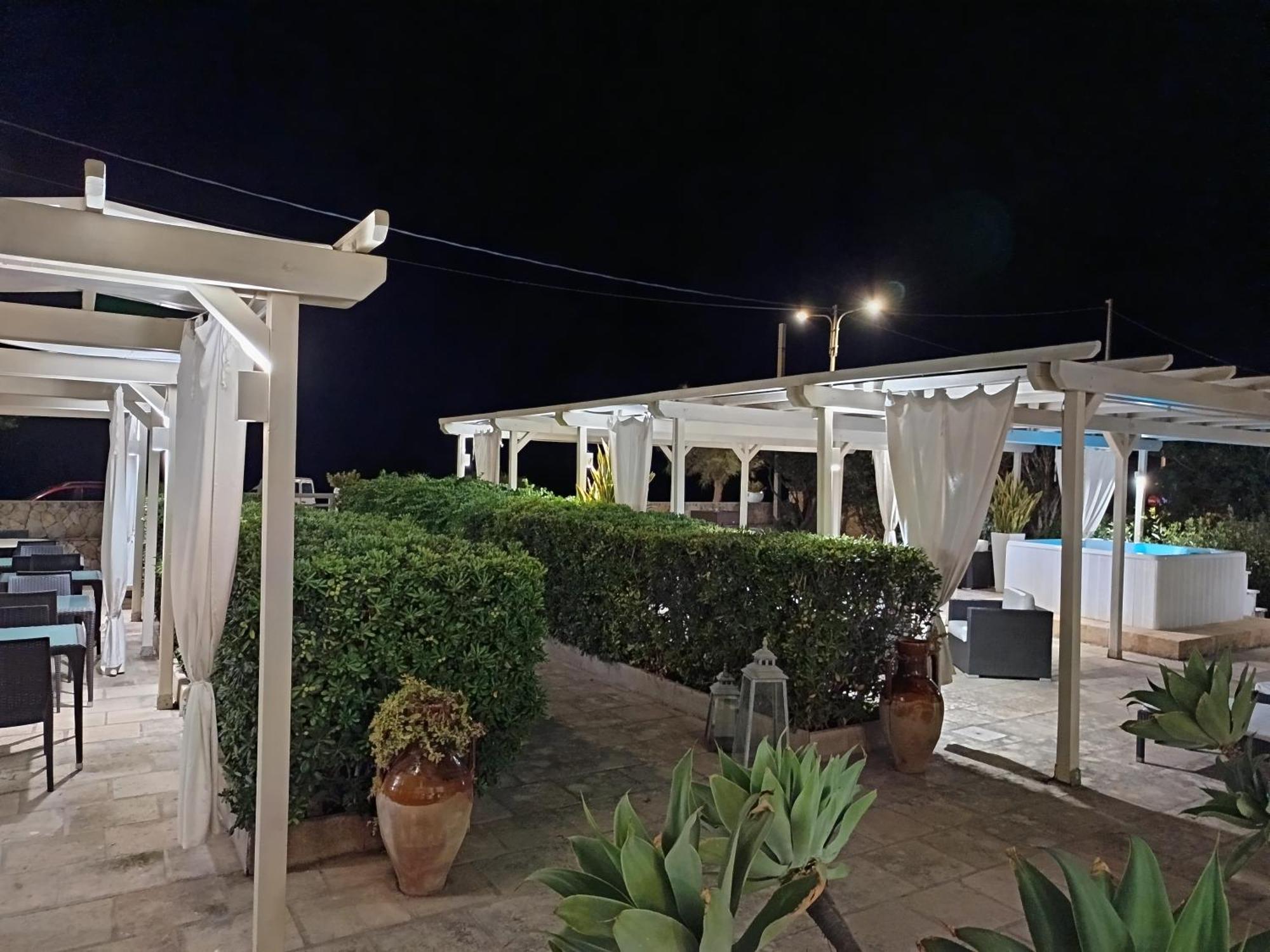 טורה סן ג'ובאני אוג'נטו La Giara Resort מראה חיצוני תמונה