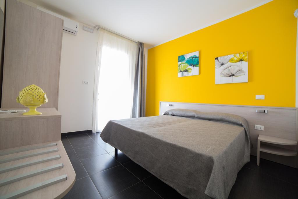 טורה סן ג'ובאני אוג'נטו La Giara Resort מראה חיצוני תמונה